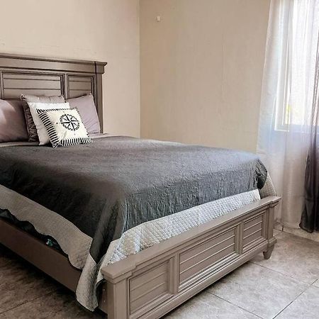 Orsini Beach Apartment Aguadilla Buitenkant foto